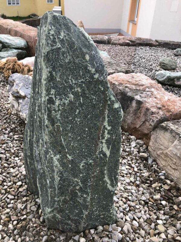 Monolithe verde alpi grün Größe H 85 x B 55 x B 25