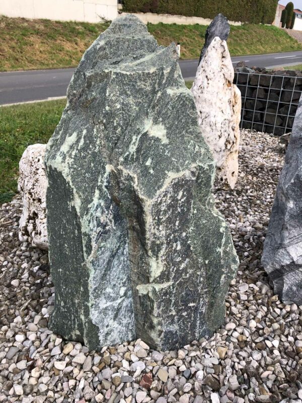 Monolithe verde alpi grün Größe H 85 x B 55 x B 25 – Bild 2