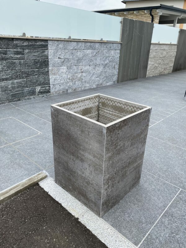 Blumentrog Metallico London Grey  Größe H 60 x B 45 x B 45 – Bild 2