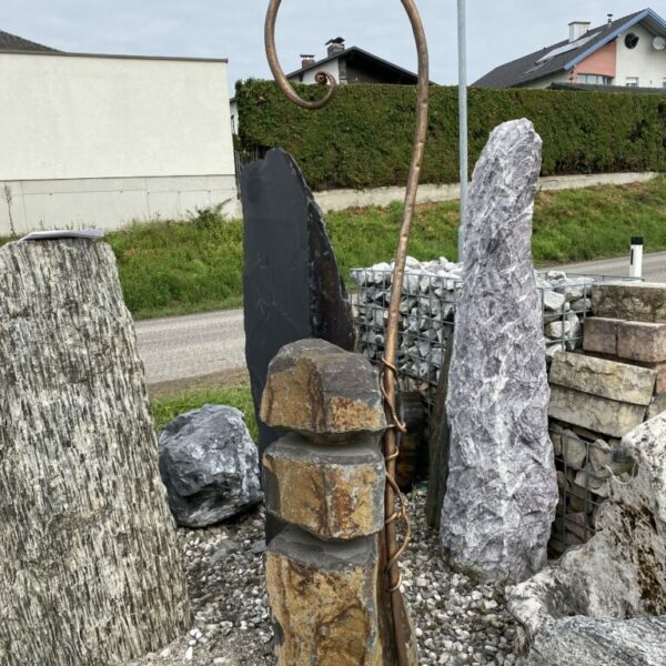 Monolith Schiefer mit Bohrung Größe H 190 x B 35 x B 30