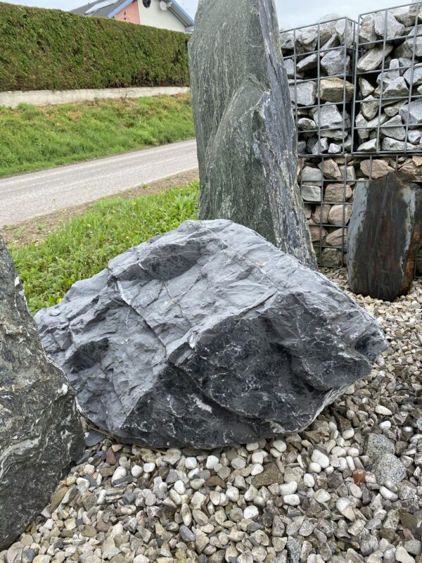 Monolith Nero Venato grau/weiß  Größe H 50 x B 100 x B 50