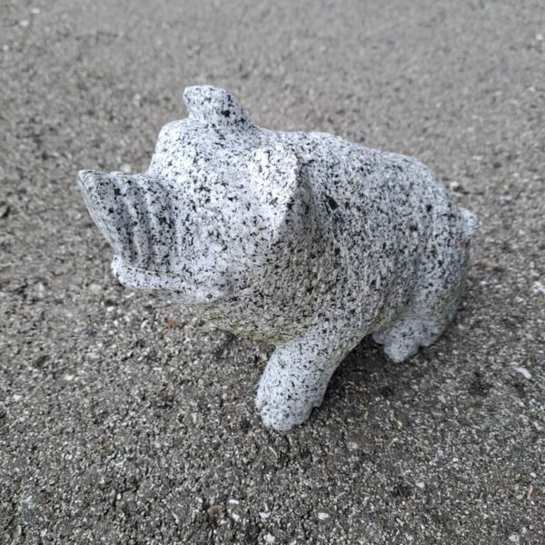 Schwein aus Granit - 20 cm Höhe 20 cm