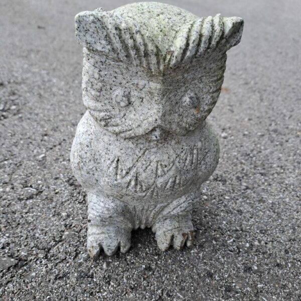 Eule aus Granit - 20 cm Höhe 20 cm