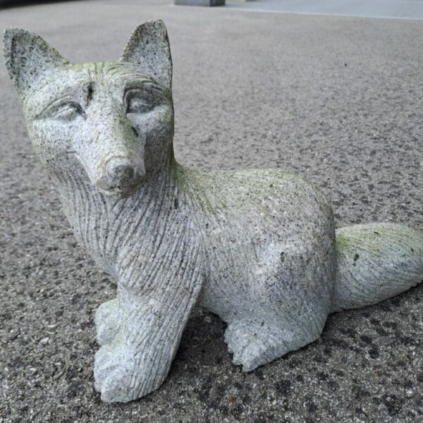 Fuchs aus Granit - 40 cm Höhe 40 cm