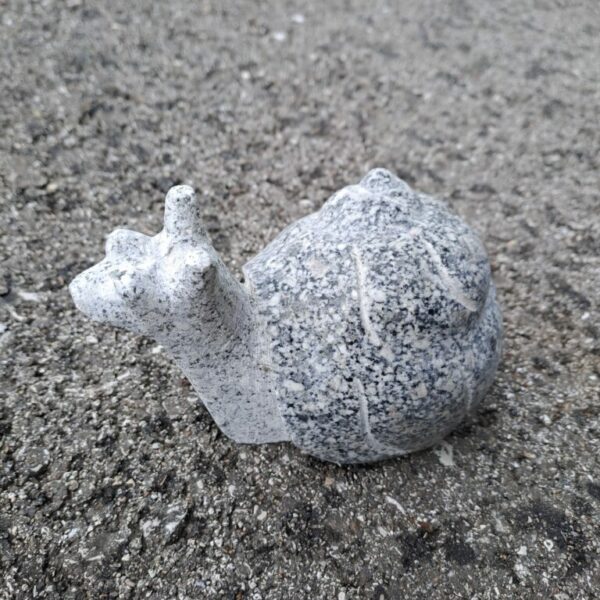 Schnecke aus Granit - 10 cm Länge 10 cm